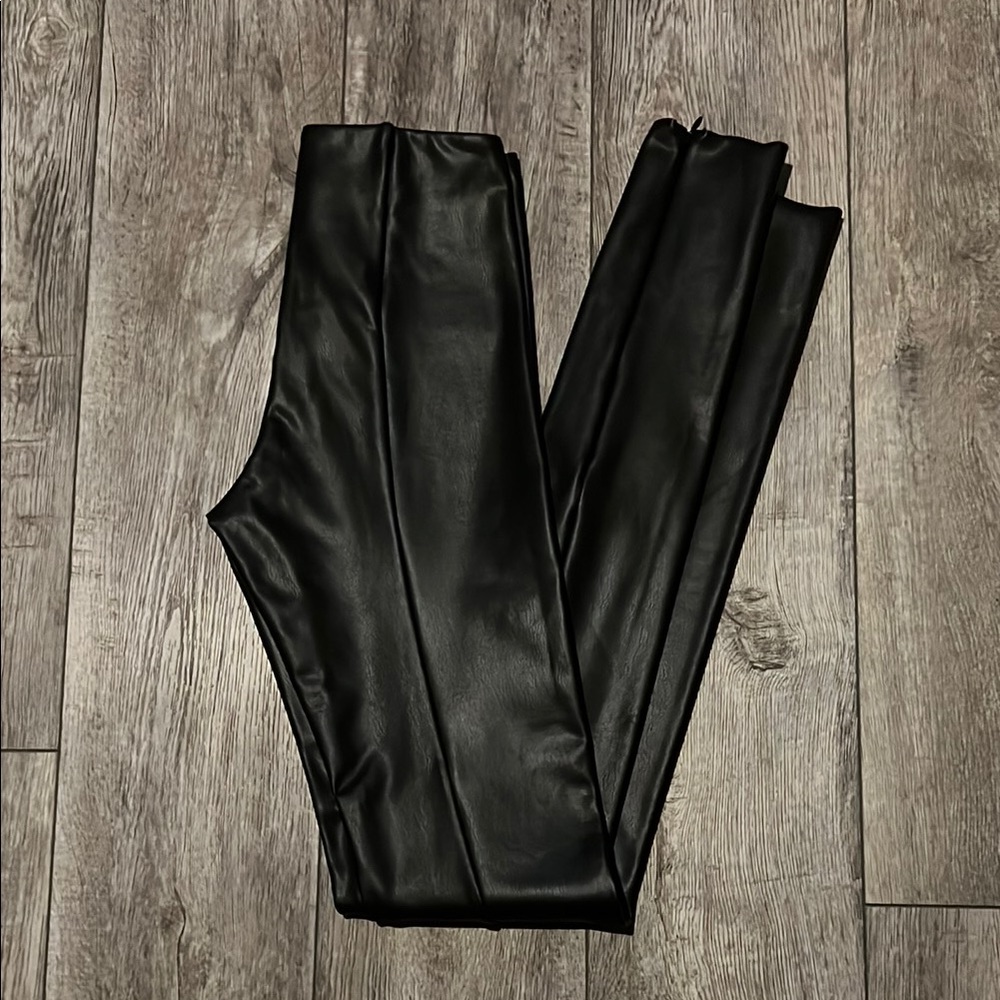 SKIMS LEATHER PANTS